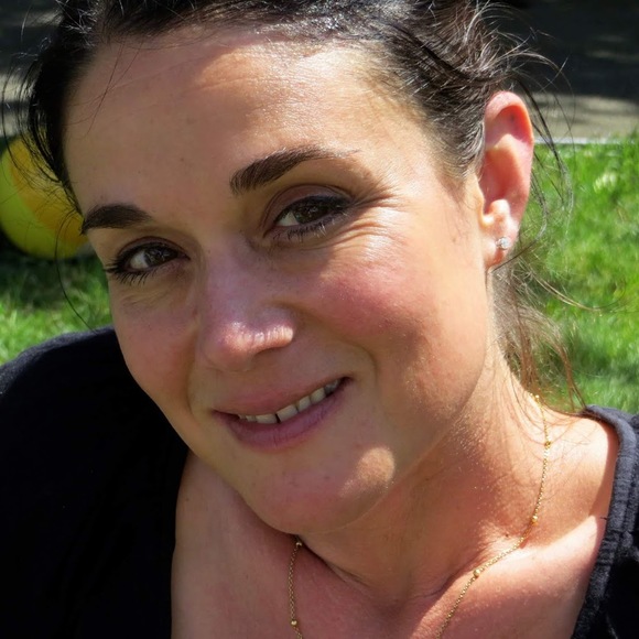 Meet your Posher, Jessica - Picture 1 of 1